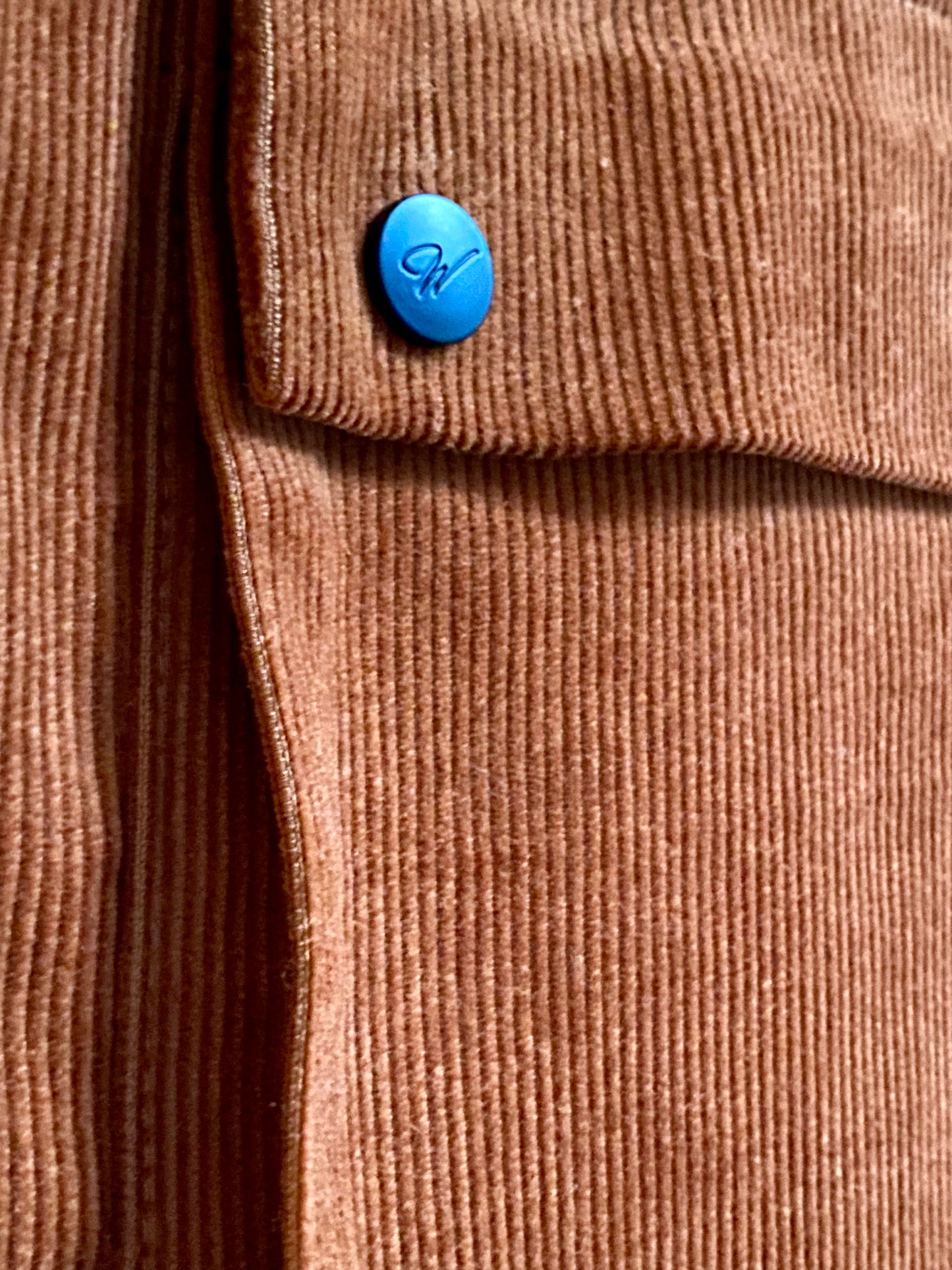 Murdoch popover vest cinnamon pocket view