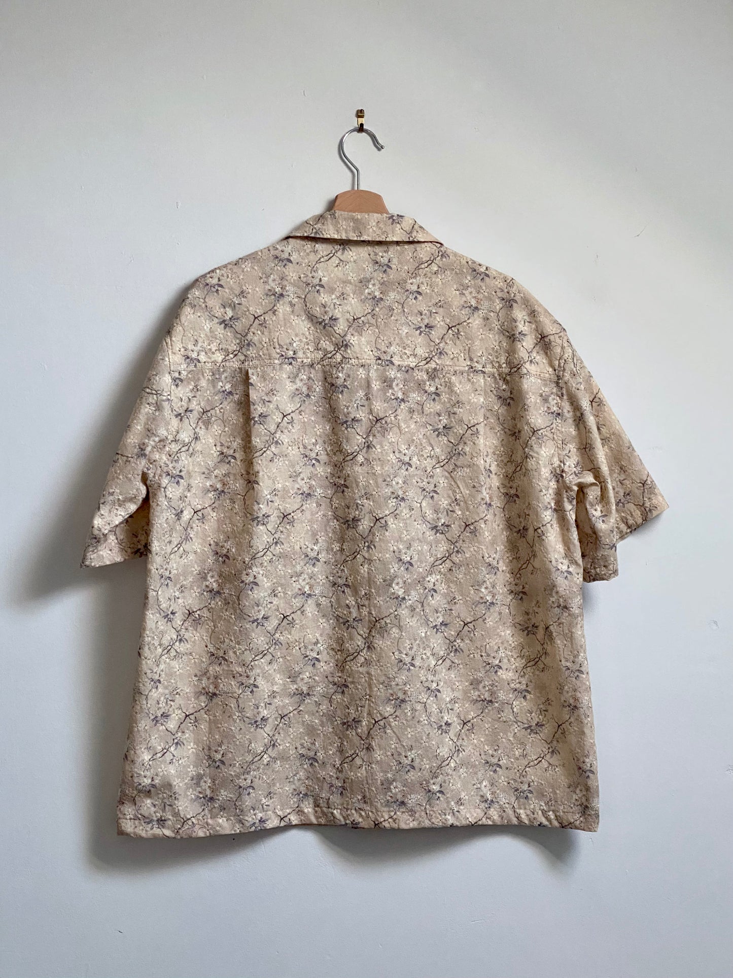 Vez short sleeve camp collar shirt floral embroidery back with pleats