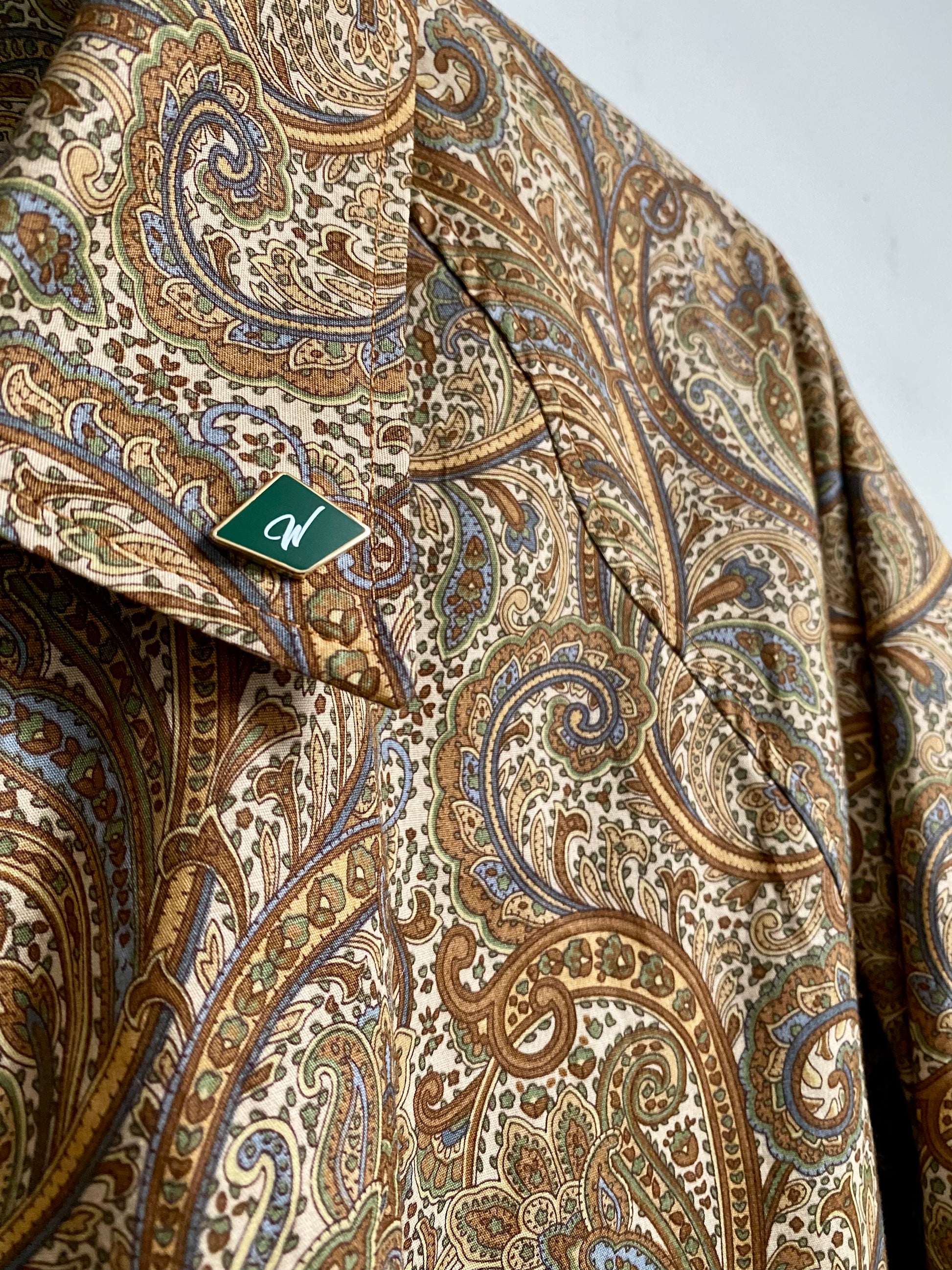 Kinloch coach jacket Paisley print collar detail 